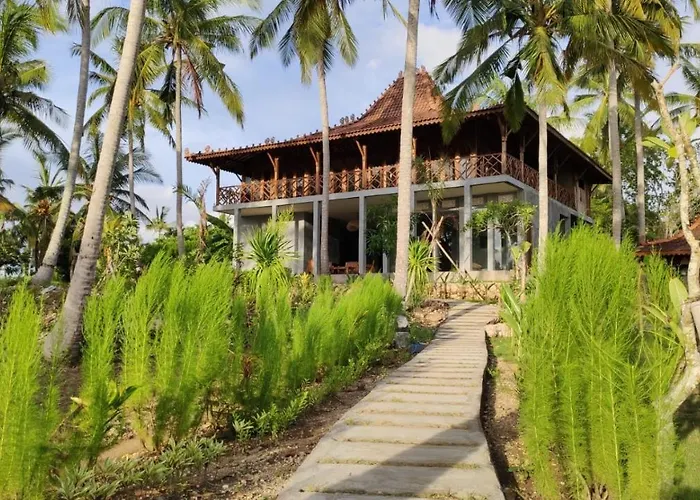 Hotel Tanah Damai